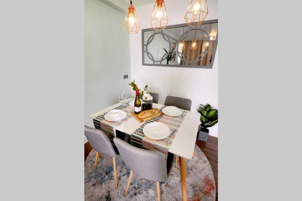 Super Spacious 2 Bedroom Apt 20Mn From Central. London Ngoại thất bức ảnh